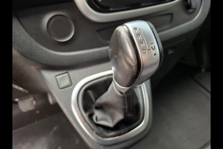 Renault Trafic 2.0 dCi 145 T27 L1H1 Comfort AUTOMAAT / CRUISE CONTROLE / NAVI / CAMERA / 3 ZITS / IMPERIAL Renault Trafic 2.0 dCi 145 T27 L1H1 Comfort AUTOMAAT / CRUISE CONTROLE / NAVI / CAMERA / 3 ZITS / IMPERIAL