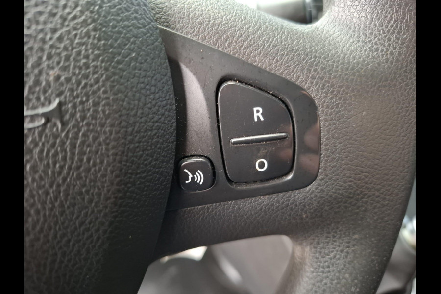 Renault Trafic 2.0 dCi 145 T27 L1H1 Comfort AUTOMAAT / CRUISE CONTROLE / NAVI / CAMERA / 3 ZITS / IMPERIAL Renault Trafic 2.0 dCi 145 T27 L1H1 Comfort AUTOMAAT / CRUISE CONTROLE / NAVI / CAMERA / 3 ZITS / IMPERIAL