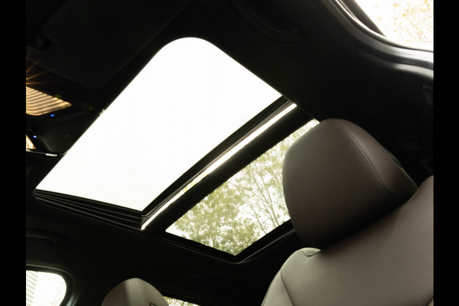 BMW 3 Serie Touring 330e M-Sport - Pano - LCI 2 - ACC - Trekhaak - Widescreen - Hifi