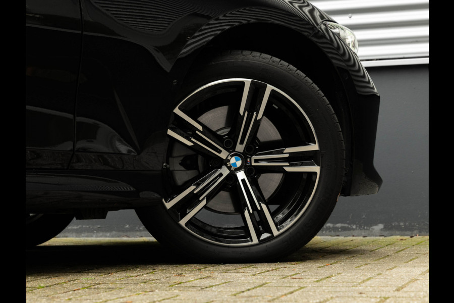 BMW 3 Serie Touring 330e M-Sport - Pano - LCI 2 - ACC - Trekhaak - Widescreen - Hifi