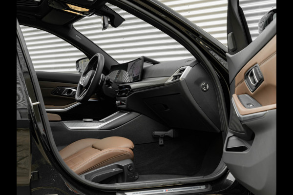 BMW 3 Serie Touring 330e M-Sport - Pano - LCI 2 - ACC - Trekhaak - Widescreen - Hifi