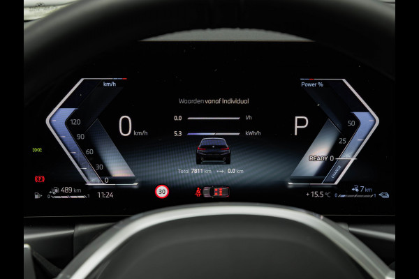 BMW 3 Serie Touring 330e M-Sport - Pano - LCI 2 - ACC - Trekhaak - Widescreen - Hifi