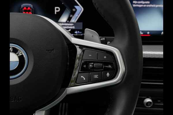 BMW 3 Serie Touring 330e M-Sport - Pano - LCI 2 - ACC - Trekhaak - Widescreen - Hifi