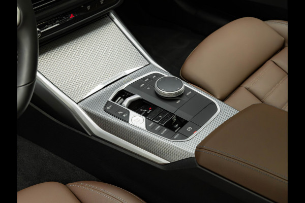 BMW 3 Serie Touring 330e M-Sport - Pano - LCI 2 - ACC - Trekhaak - Widescreen - Hifi