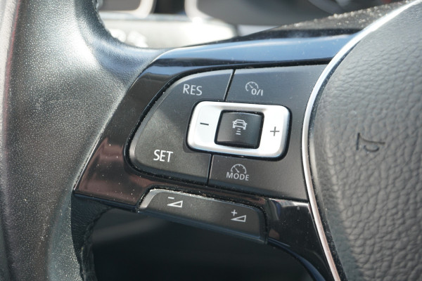 Volkswagen Polo 1.0 TSI Highline | CLIMATE | TREKHAAK | ADAPT. CRUISE | CARPLAY |
