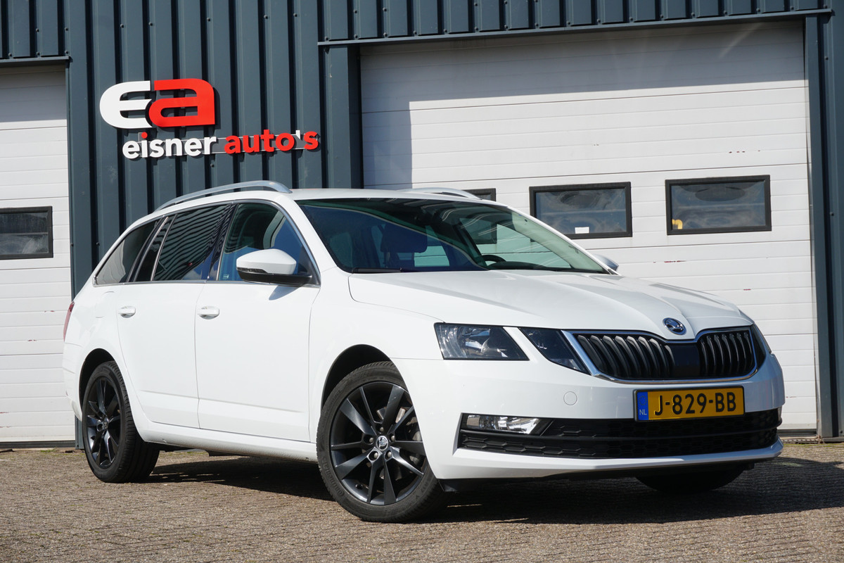 Škoda Octavia Combi 1.0 TSI Automaat Clever Edition | PARELMOER WIT | TREKHAAK | STOELVERW. | Škoda Octavia Combi 1.0 TSI Automaat Clever Edition | PARELMOER WIT | TREKHAAK | STOELVERW. |