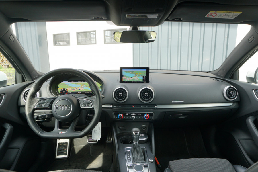 Audi A3 Limousine 30 TFSI 2X S Line | VIRTUAL COCKPIT | CARPLAY | HALF LEDER |