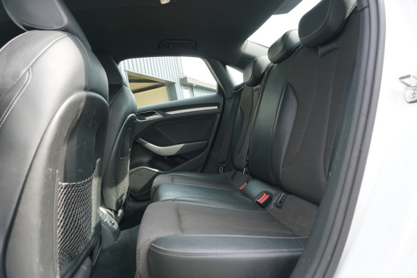 Audi A3 Limousine 30 TFSI 2X S Line | VIRTUAL COCKPIT | CARPLAY | HALF LEDER |