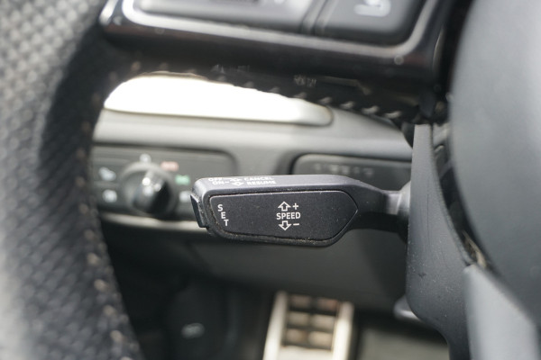 Audi A3 Limousine 30 TFSI 2X S Line | VIRTUAL COCKPIT | CARPLAY | HALF LEDER |