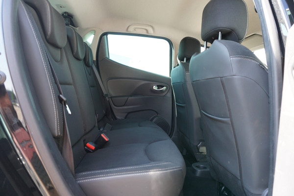 Renault Clio 0.9 TCe Limited | NAVI | AIRCO | TREKHAAK | CRUISE | Renault Clio 0.9 TCe Limited | NAVI | AIRCO | TREKHAAK | CRUISE |