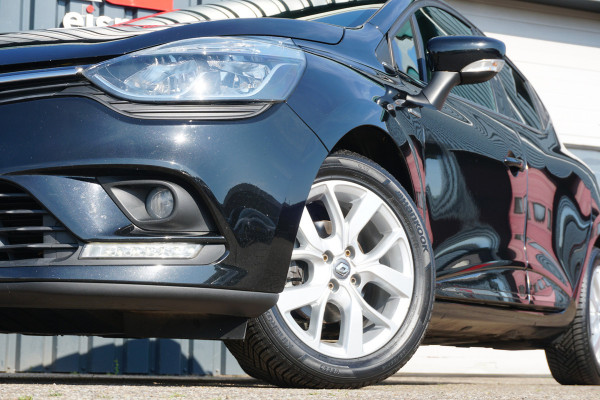 Renault Clio 0.9 TCe Limited | NAVI | AIRCO | TREKHAAK | CRUISE | Renault Clio 0.9 TCe Limited | NAVI | AIRCO | TREKHAAK | CRUISE |