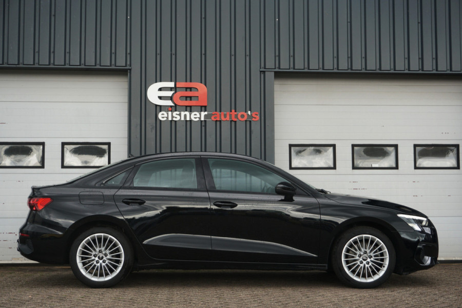 Audi A3 Limousine 30 TFSI | MATRIX LED | SPORTSTOELEN | TREKHAAK | VIRTUAL COCKPIT | CARPLAY | STOELVERW. |