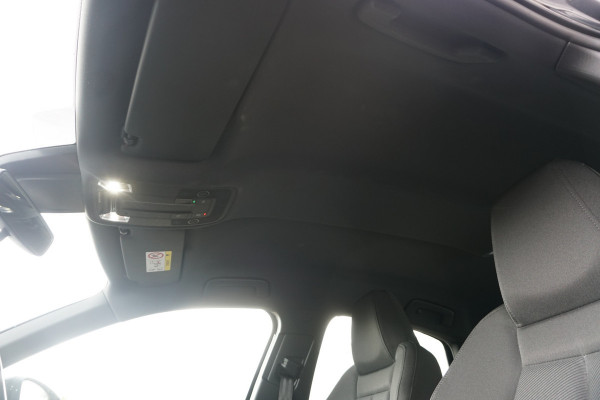 Audi A3 Limousine 30 TFSI | MATRIX LED | SPORTSTOELEN | TREKHAAK | VIRTUAL COCKPIT | CARPLAY | STOELVERW. |