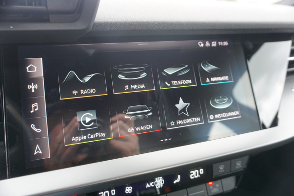 Audi A3 Limousine 30 TFSI | MATRIX LED | SPORTSTOELEN | TREKHAAK | VIRTUAL COCKPIT | CARPLAY | STOELVERW. |