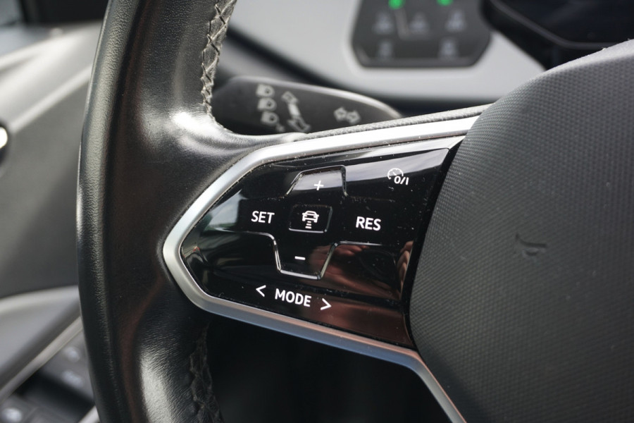 Volkswagen ID.3 First Plus 58 kWh | SOH 92.9 % | STOEL/STUURVERW. | CAMERA | MATRIX LED | ACC |