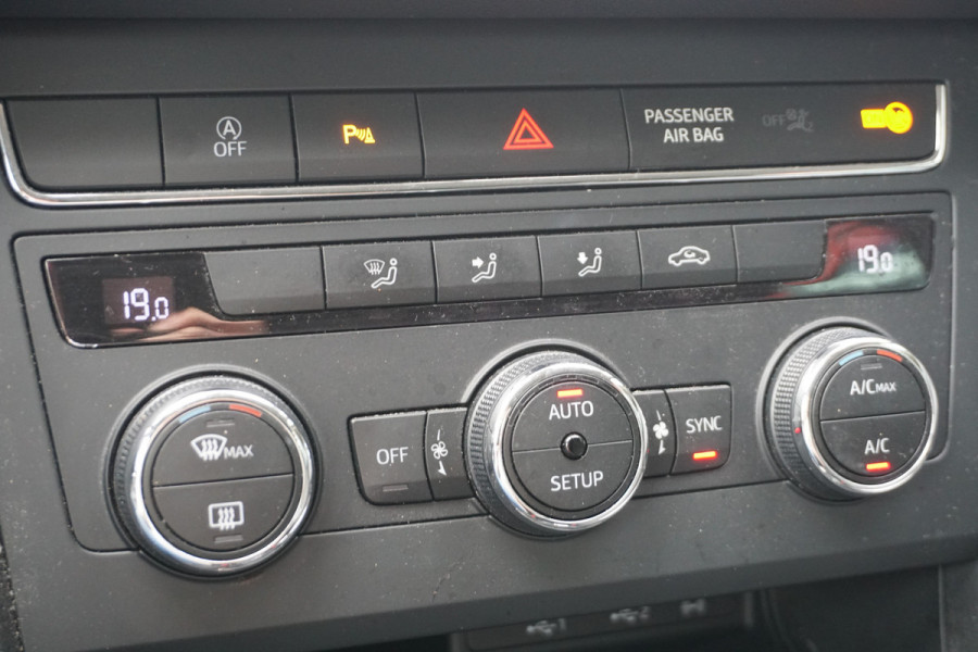 Seat León ST 1.0 TSI Style Ultimate Edition | CAMERA | NAVI / CARPLAY | CLIMATE |