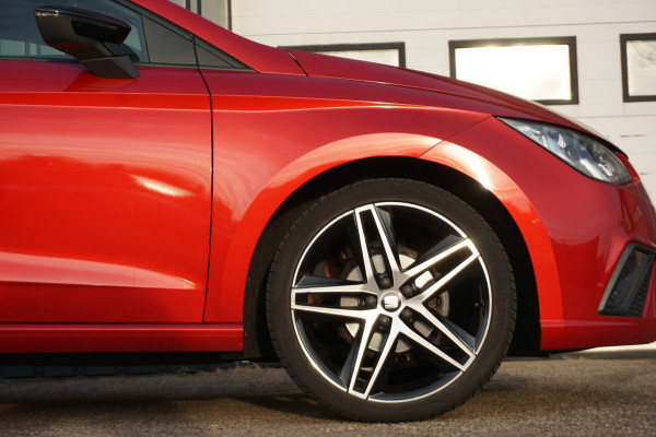 Seat Ibiza 1.0 TSI FR Intense | CAMERA | PANO DAK | BEATS AUDIO | ACC |