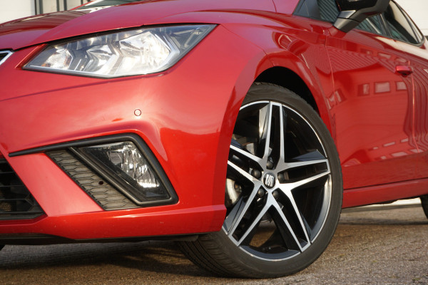 Seat Ibiza 1.0 TSI FR Intense | CAMERA | PANO DAK | BEATS AUDIO | ACC |