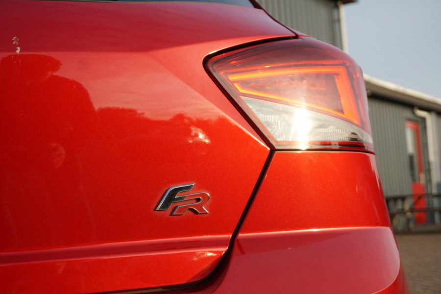 Seat Ibiza 1.0 TSI FR Intense | CAMERA | PANO DAK | BEATS AUDIO | ACC |