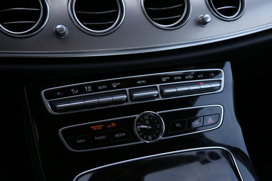 Mercedes-Benz E-Klasse 250 Ambition 9G Widescreen Navi Camera LED Ambiente