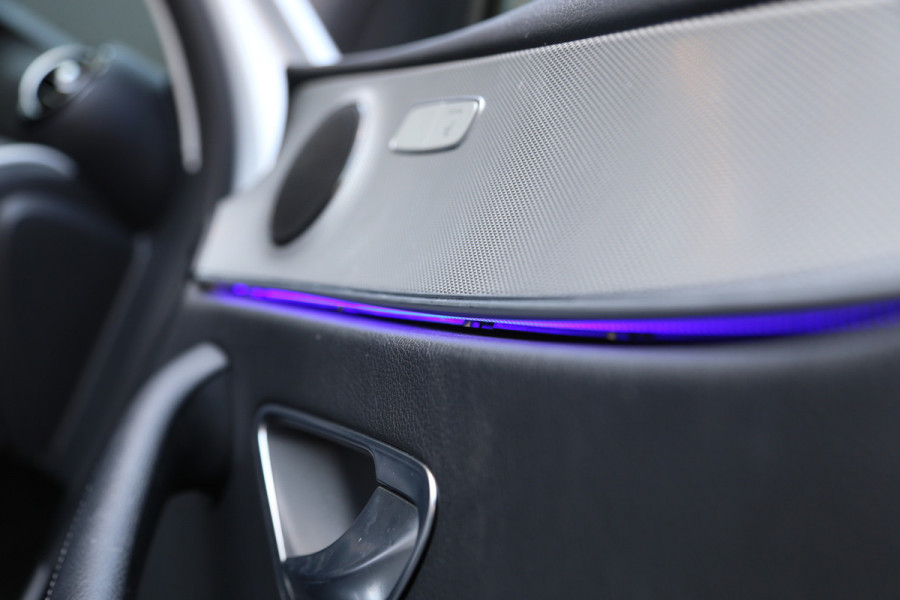 Mercedes-Benz E-Klasse 250 Ambition 9G Widescreen Navi Camera LED Ambiente