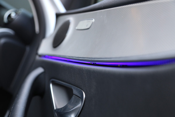 Mercedes-Benz E-Klasse 250 Ambition 9G Widescreen Navi Camera LED Ambiente