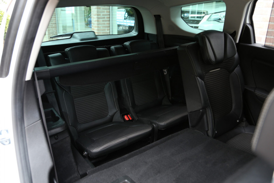 Renault Grand Scénic 1.2 TCe Bose 7persoons Navi LED Camera