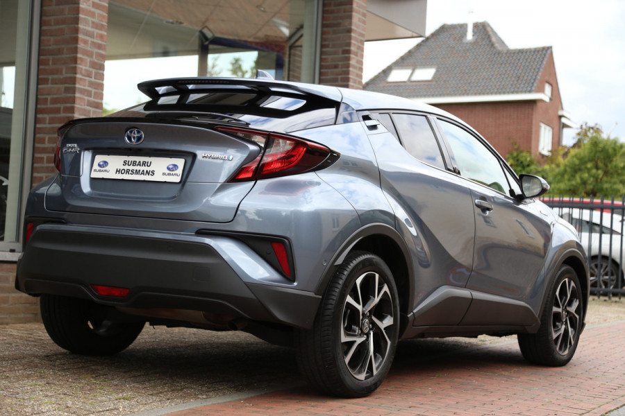 Toyota C-HR 1.8 Hybrid Team D Navi LED Camera ACC Toyota C-HR 1.8 Hybrid Team D Navi LED Camera ACC