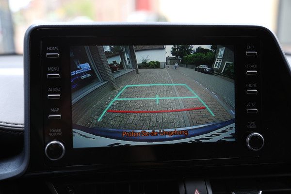 Toyota C-HR 1.8 Hybrid Team D Navi LED Camera ACC Toyota C-HR 1.8 Hybrid Team D Navi LED Camera ACC