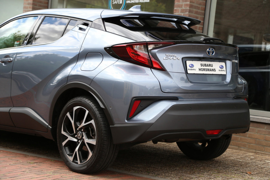 Toyota C-HR 1.8 Hybrid Team D Navi LED Camera ACC Toyota C-HR 1.8 Hybrid Team D Navi LED Camera ACC