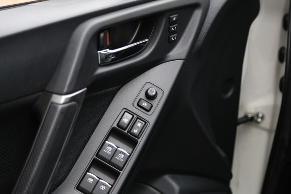 Subaru Forester 2.0 AWD Premium Platinum Aut. Schuifdak Leer Xenon Camera