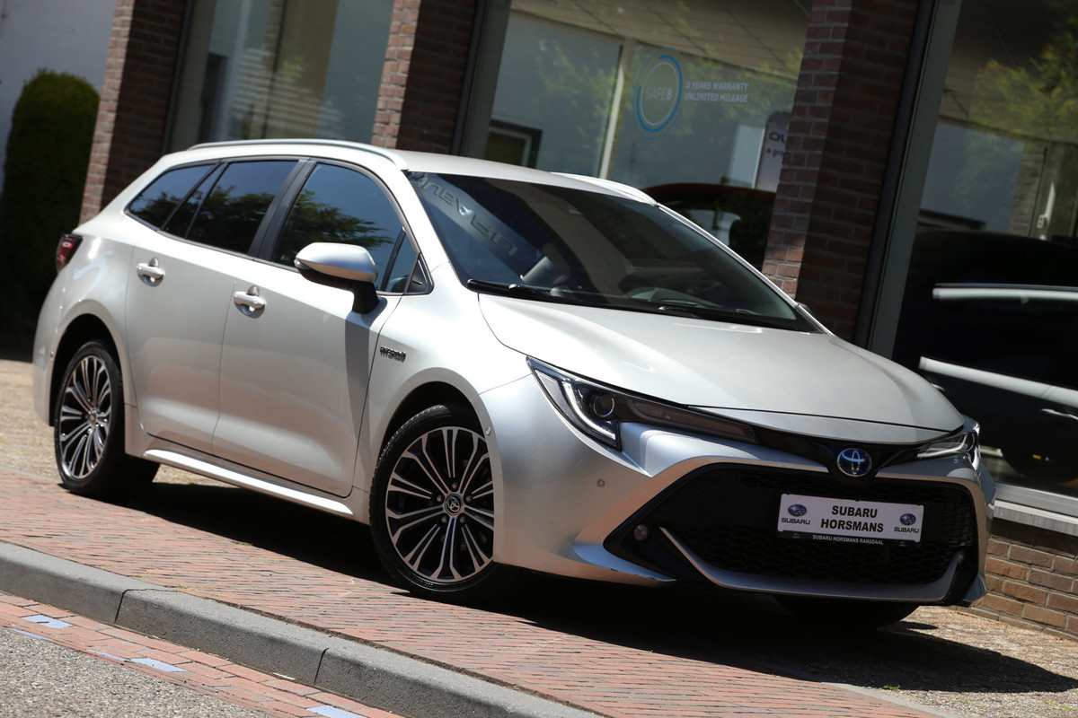 Toyota Corolla Touring Sports 1.8 Hybrid Dynamic Team Navi HuD LED Camera ACC Dodehoek Toyota Corolla Touring Sports 1.8 Hybrid Dynamic Team Navi HuD LED Camera ACC Dodehoek