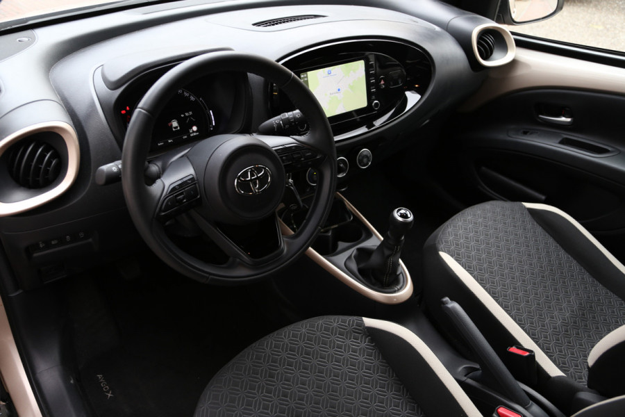 Toyota Aygo X 1.0 VVT-i MT Pulse Navi LED Camera ACC 6000km!