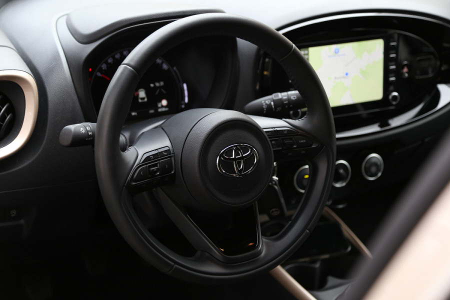 Toyota Aygo X 1.0 VVT-i MT Pulse Navi LED Camera ACC 6000km!