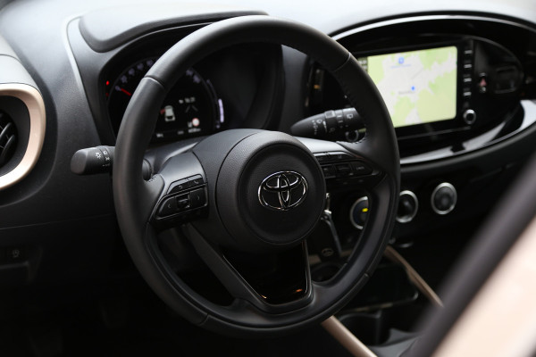 Toyota Aygo X 1.0 VVT-i MT Pulse Navi LED Camera ACC 6000km!
