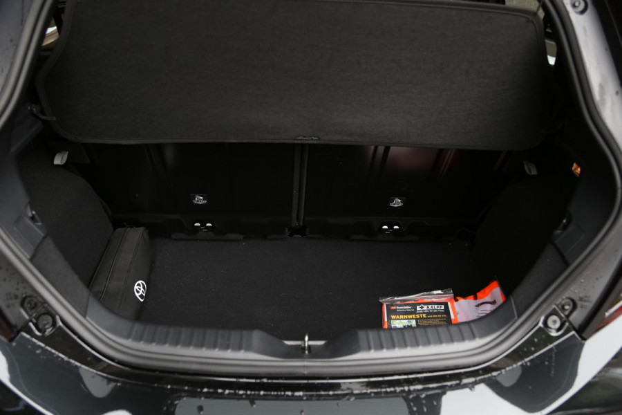 Toyota Aygo X 1.0 VVT-i MT Pulse Navi LED Camera ACC 6000km!
