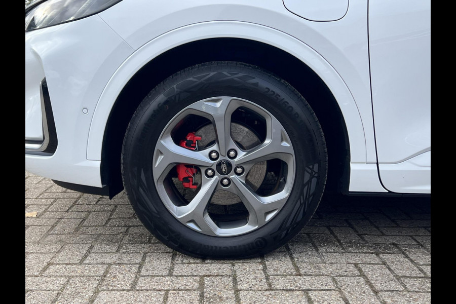 Ford Kuga 2.5 PHEV ST-Line X 243pk | Driver Assistance Pack | Panoramadak | Technology Pack Ford Kuga 2.5 PHEV ST-Line X 243pk | Driver Assistance Pack | Panoramadak | Technology Pack