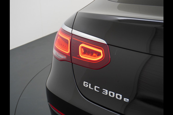 Mercedes-Benz GLC Coupé 300 e 4MATIC AMG line | Rijassistentie Trekhaak