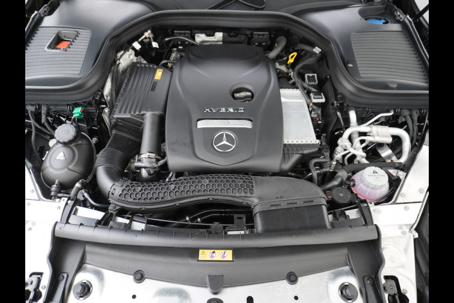 Mercedes-Benz GLC Coupé 300 e 4MATIC AMG line | Rijassistentie Trekhaak