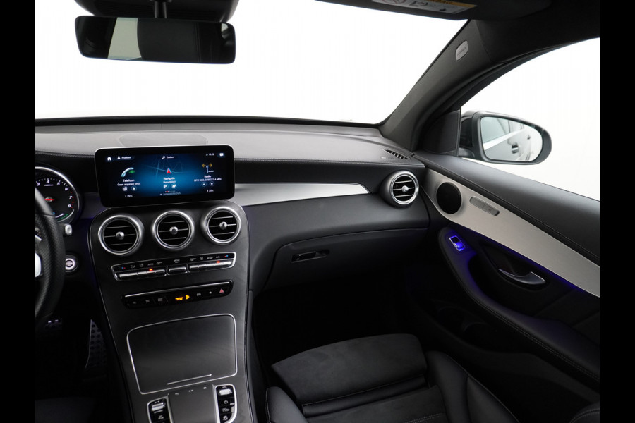 Mercedes-Benz GLC Coupé 300 e 4MATIC AMG line | Rijassistentie Trekhaak