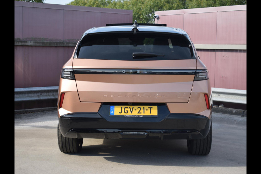 Opel Grandland Electric GS 73 kWh SCHUIFKANTELDAK | NAVIGATIE | CARPLAY | ACHTERUITRIJCAMERA MET SENSOREN | WINTERPAKKET |