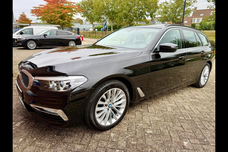 BMW 5 Serie Touring 520i Luxury Line, Panorama, Hifi, Drive Assist