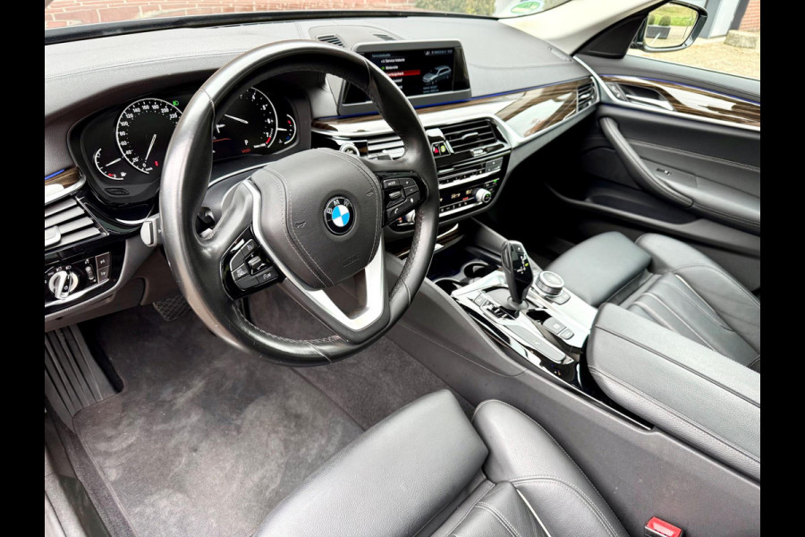 BMW 5 Serie Touring 520i Luxury Line, Panorama, Hifi, Drive Assist