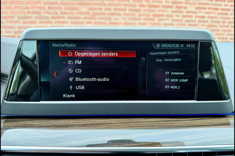 BMW 5 Serie Touring 520i Luxury Line, Panorama, Hifi, Drive Assist