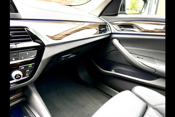 BMW 5 Serie Touring 520i Luxury Line, Panorama, Hifi, Drive Assist