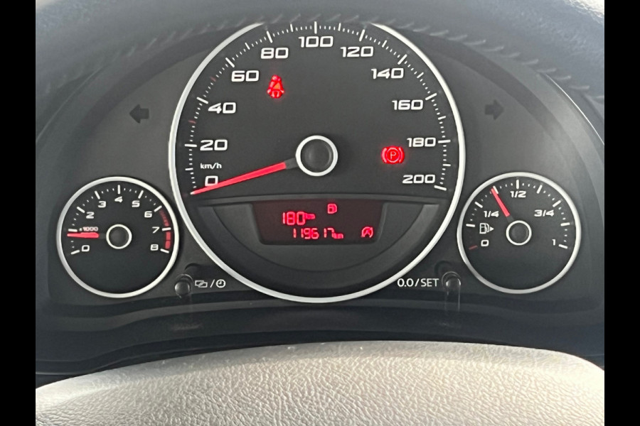 Seat Mii 1.0 Style Intense AIRCO-CRUISE-PDC-BLUETOOTH Seat Mii 1.0 Style Intense AIRCO-CRUISE-PDC-BLUETOOTH