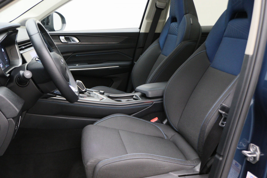 Lynk & Co 01 1.5 Plug-in Hybrid Automaat Two-Tone, 360° Camera, Panoramadak, ACC, Keyless, Navigatie, PDC, LED, 20'' Lynk & Co 01 1.5 Plug-in Hybrid Automaat Two-Tone, 360° Camera, Panoramadak, ACC, Keyless, Navigatie, PDC, LED, 20''