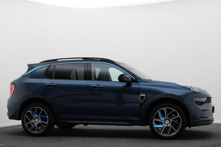Lynk & Co 01 1.5 Plug-in Hybrid Automaat Two-Tone, 360° Camera, Panoramadak, ACC, Keyless, Navigatie, PDC, LED, 20'' Lynk & Co 01 1.5 Plug-in Hybrid Automaat Two-Tone, 360° Camera, Panoramadak, ACC, Keyless, Navigatie, PDC, LED, 20''