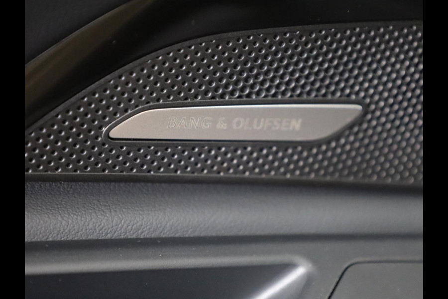 Audi Q5 2.0 TFSI e-hybrid quattro S edition Competition | Mmi experience pro | Glazen panoramadak | Tech plus | Privacy glas | Audi Q5 2.0 TFSI e-hybrid quattro S edition Competition | Mmi experience pro | Glazen panoramadak | Tech plus | Privacy glas |