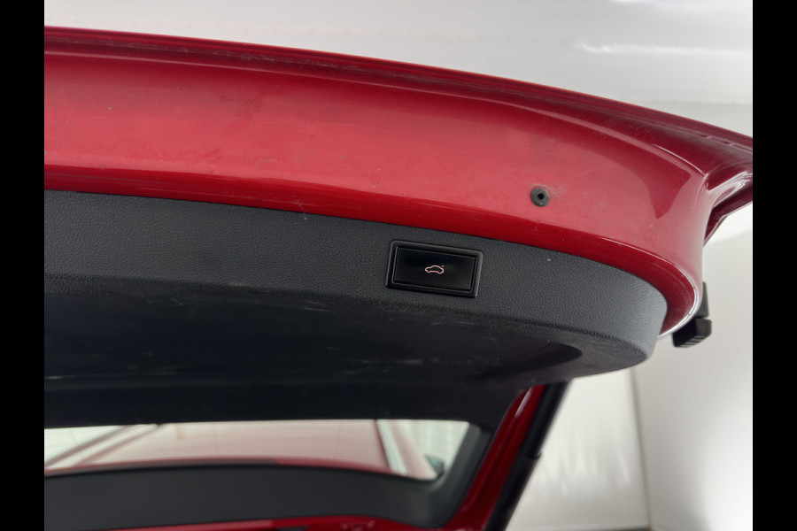 Škoda Kodiaq 1.5 TSI Business Edition (INCL-BTW) *ADAPTIVE-CRUISE | LEATHER-FABRIC | FULL-LED | CANTON-SOUND | HEATED-SPORTSEATS | KEYLESS | NAVI-FULLMAP | CAMERA | DAB+ | ECC | PDC | TOWBAR | 18''ALU*